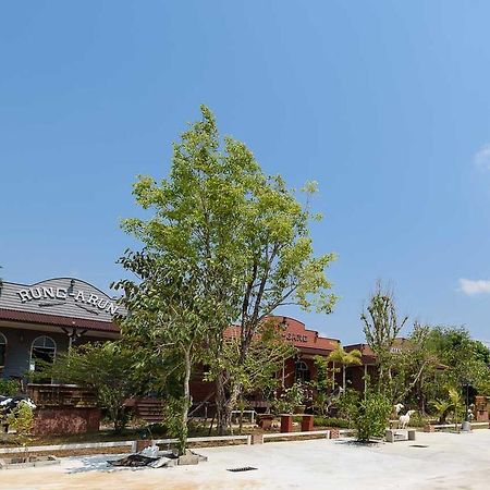 Cowboy Farm Resort Pattaya Ban Huai Yai Exterior photo