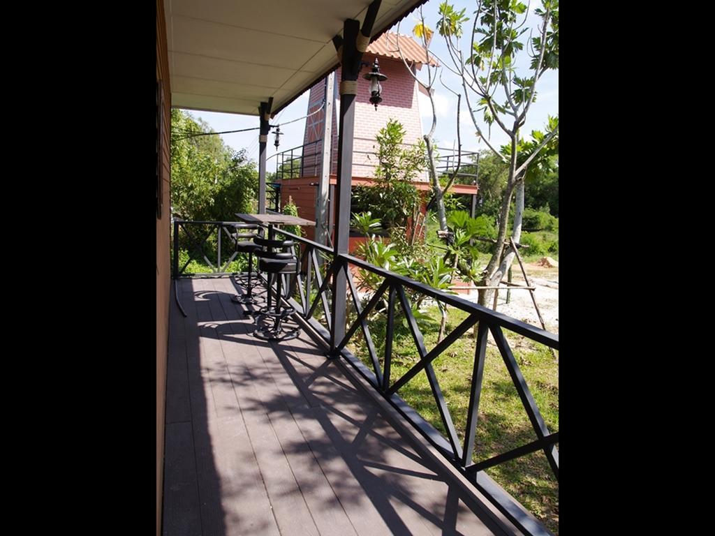 Cowboy Farm Resort Pattaya Ban Huai Yai Exterior photo