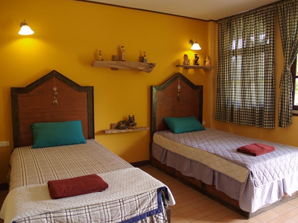 Cowboy Farm Resort Pattaya Ban Huai Yai Exterior photo