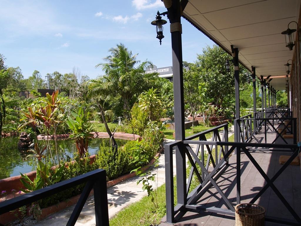 Cowboy Farm Resort Pattaya Ban Huai Yai Exterior photo
