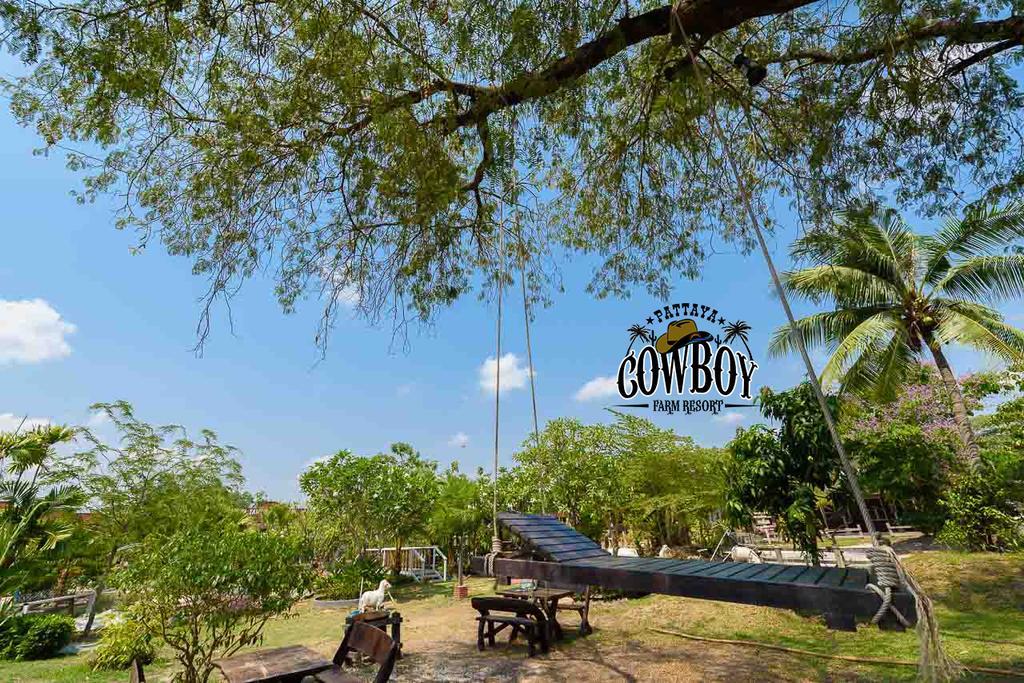 Cowboy Farm Resort Pattaya Ban Huai Yai Exterior photo