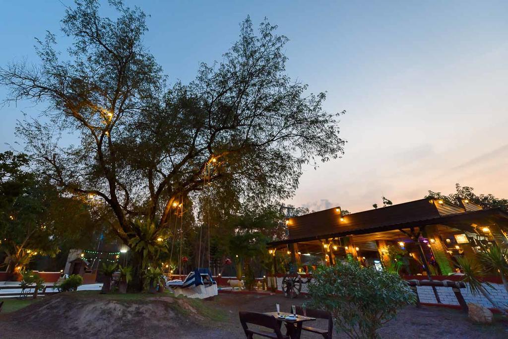 Cowboy Farm Resort Pattaya Ban Huai Yai Exterior photo