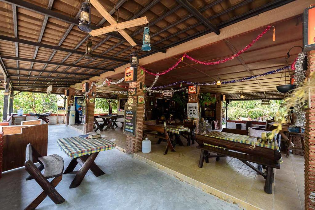 Cowboy Farm Resort Pattaya Ban Huai Yai Exterior photo
